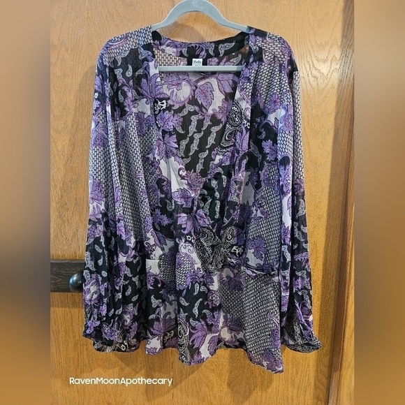 Studio 1940 Tops - Studio 1940 30/32W Purple Shirt